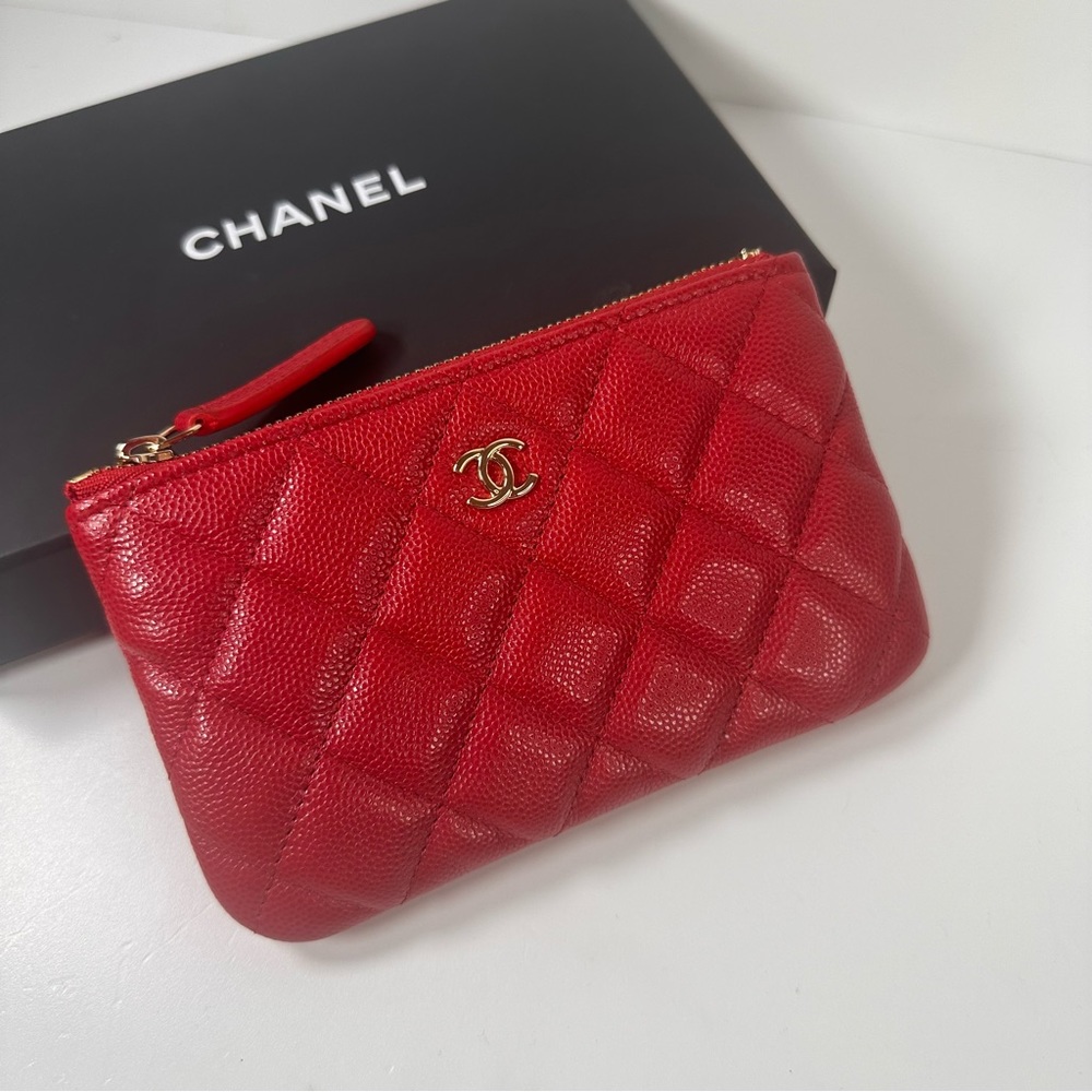 Caviar Quilted Small Cosmetic Case Red - Picture 3 of 14